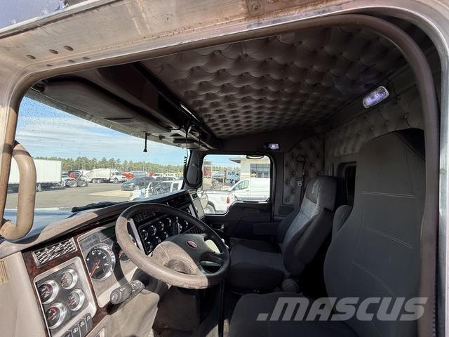 Kenworth W900 Andre varebiler