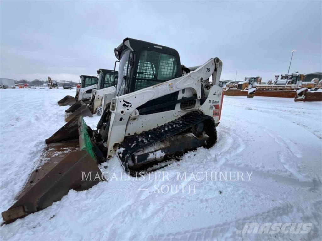 Bobcat T740 Beltelastere