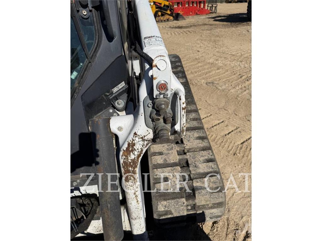Bobcat T76 Beltelastere