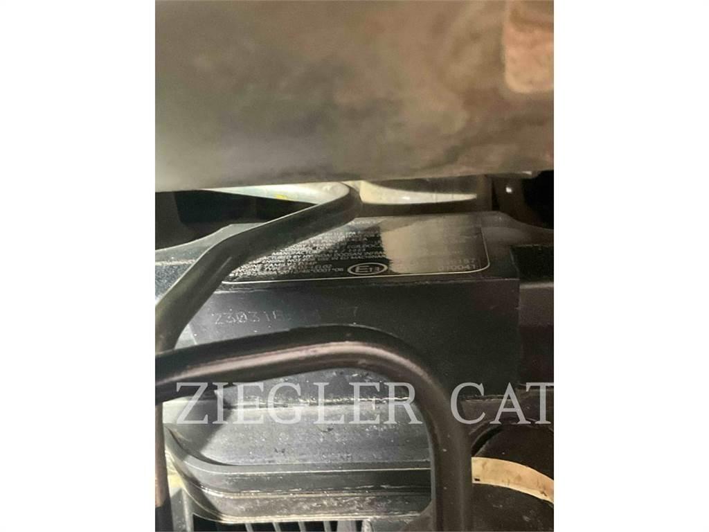 Bobcat T770 Beltelastere