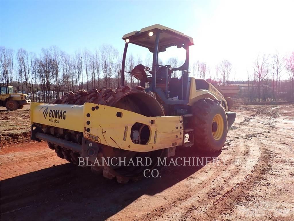 Bomag BW211PHD-5 Hjullaster til komprimering