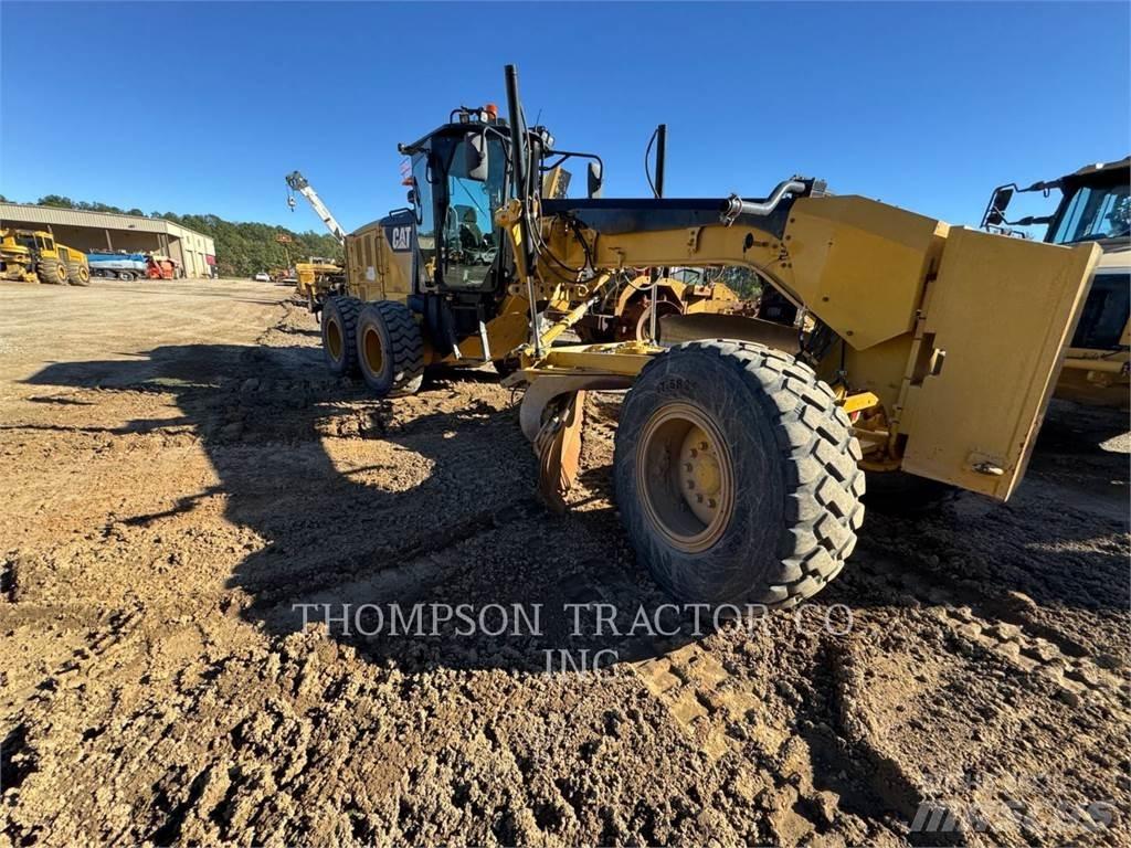 CAT 12 M3 Veihøvler