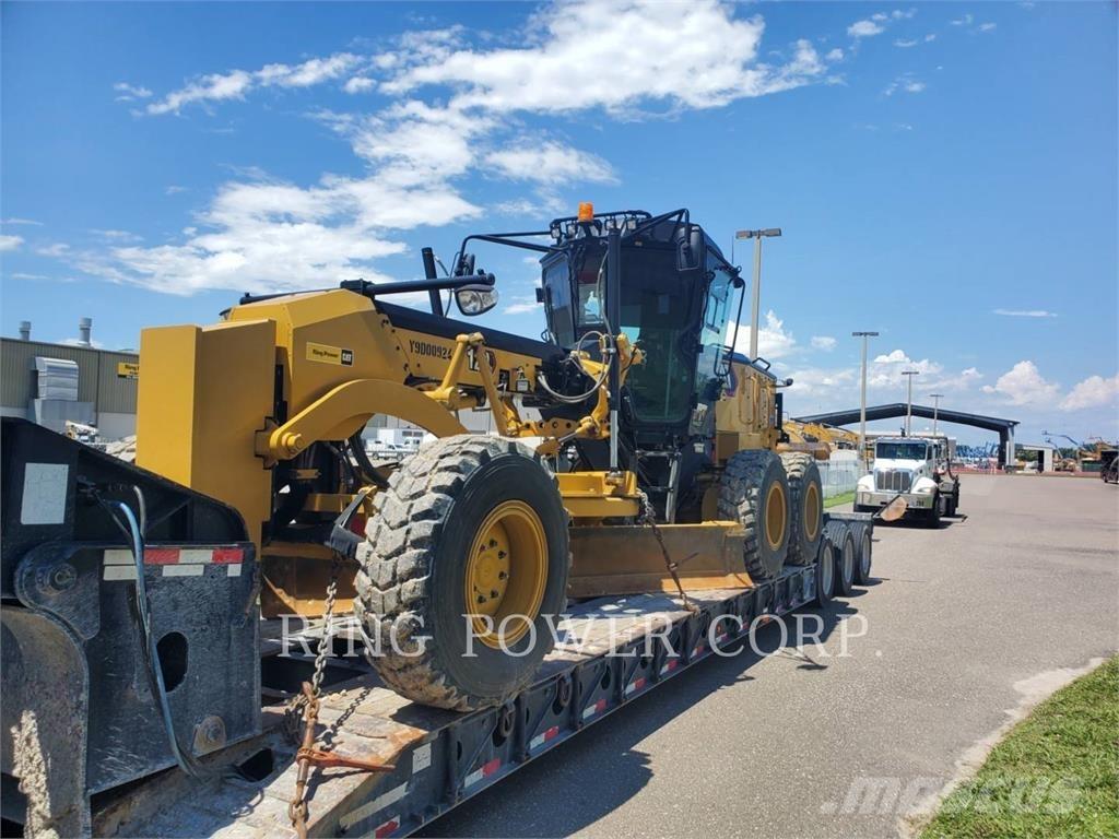 CAT 120 AWD CS Veihøvler