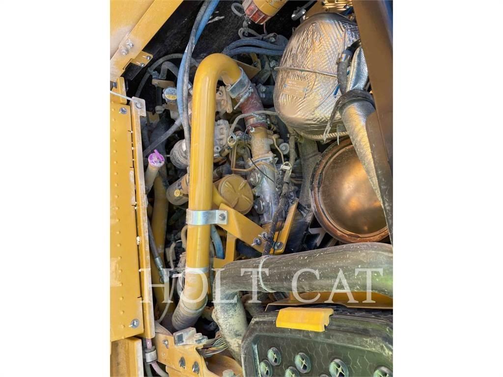 CAT 120 JOY3 Veihøvler