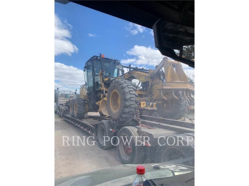 CAT 120 LVR Veihøvler