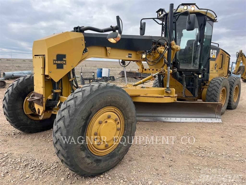 CAT 120M AWD Veihøvler