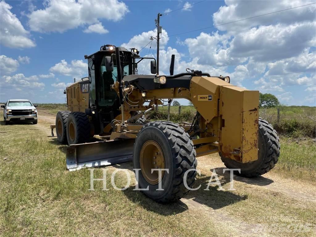 CAT 120M2 Veihøvler