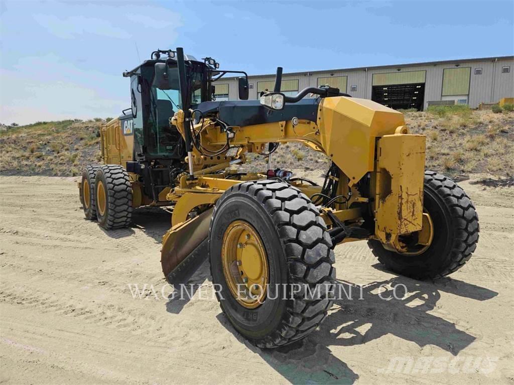 CAT 120M2 AWD Veihøvler