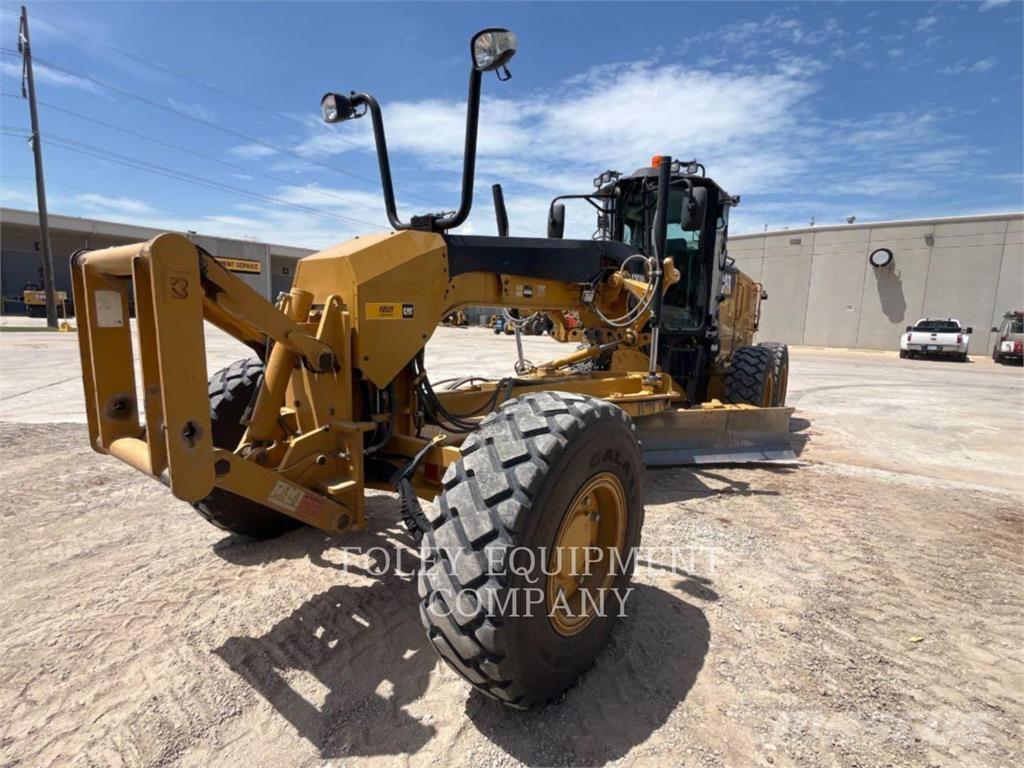CAT 120M2AW Veihøvler