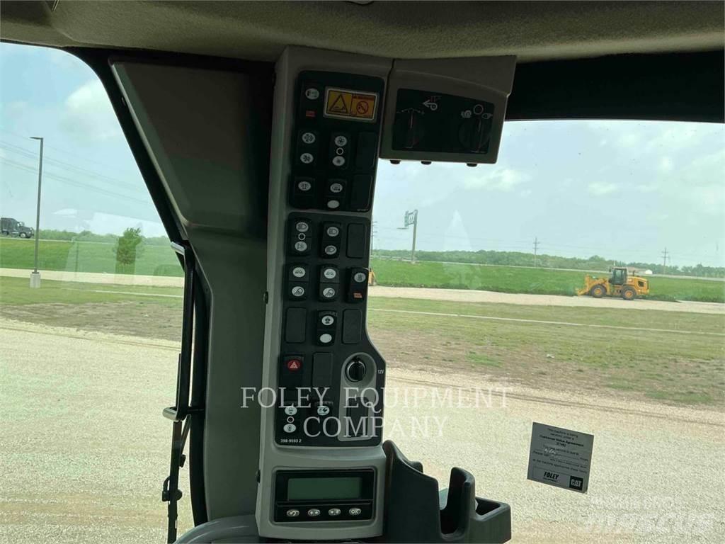 CAT 120M2AWD Veihøvler