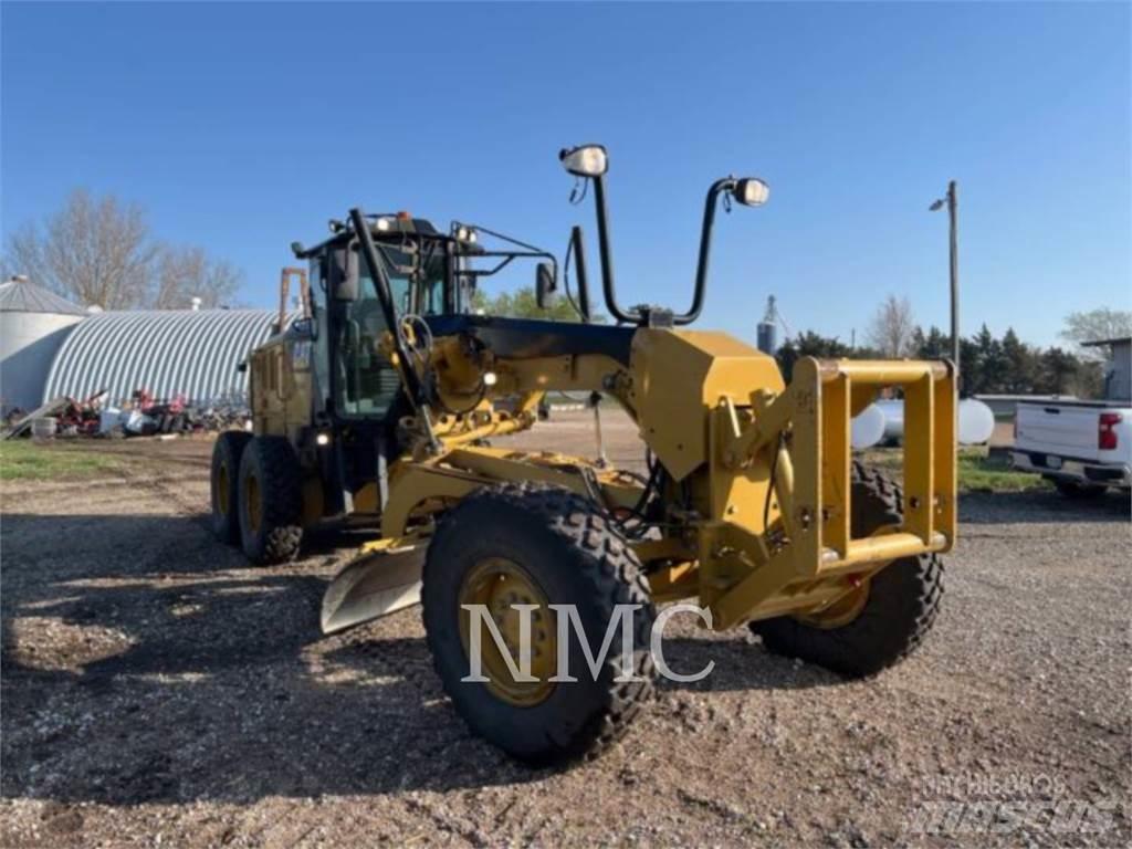 CAT 12M2 Veihøvler
