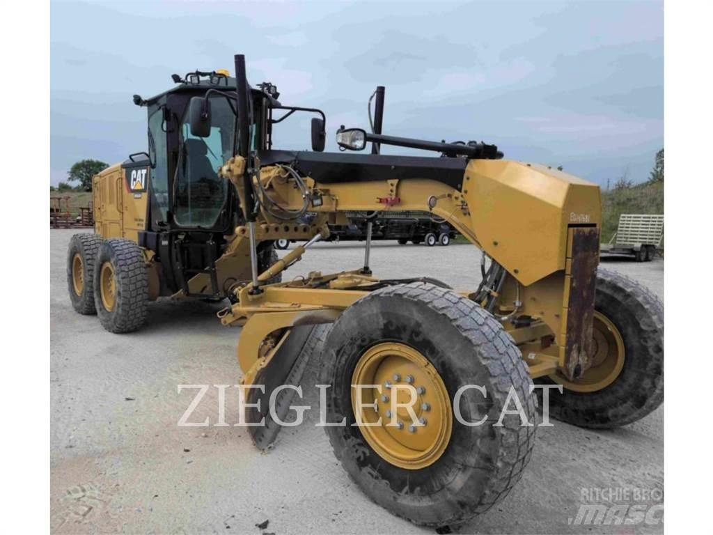 CAT 12M2 Veihøvler