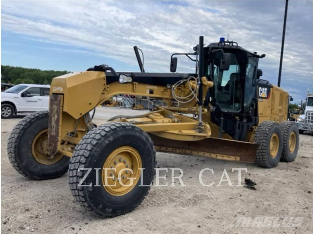 CAT 12M2 Veihøvler