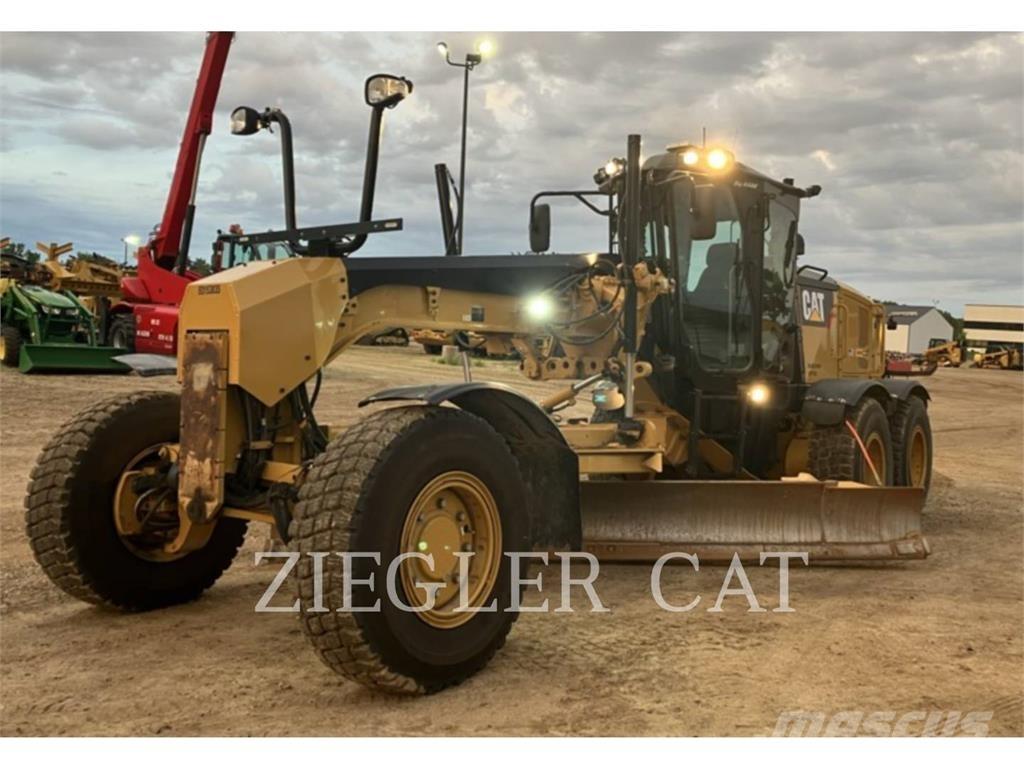 CAT 12M2AWD Veihøvler