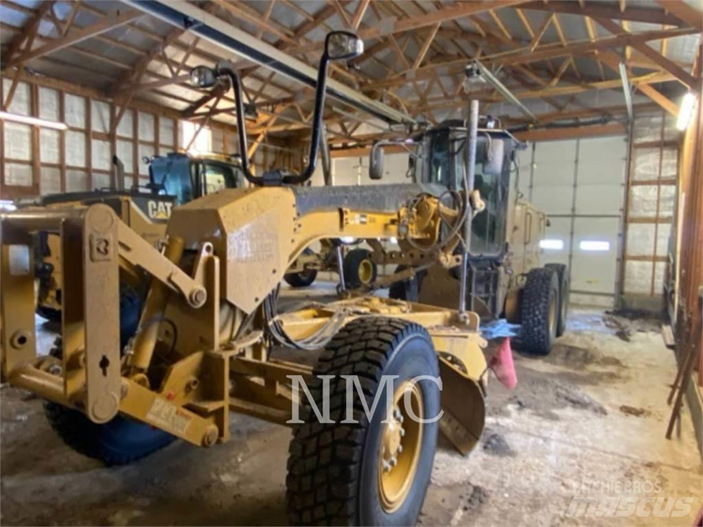 CAT 12M3 Veihøvler