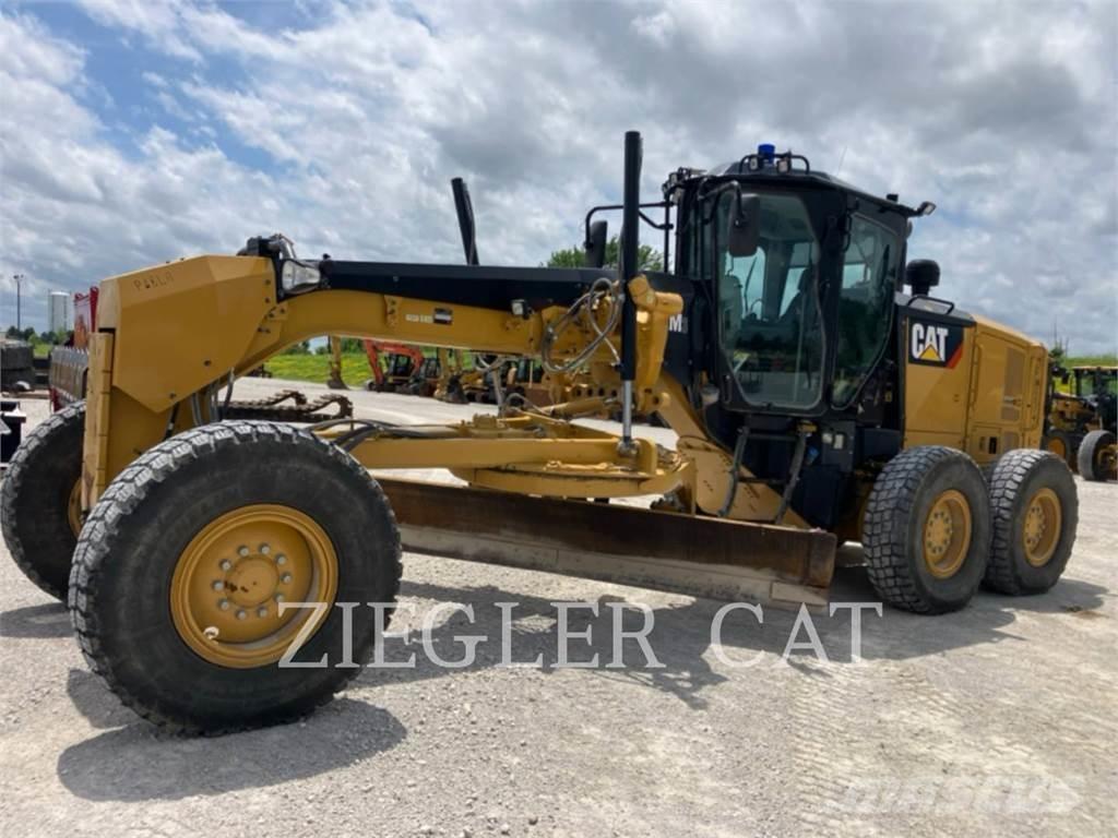 CAT 12M3 Veihøvler