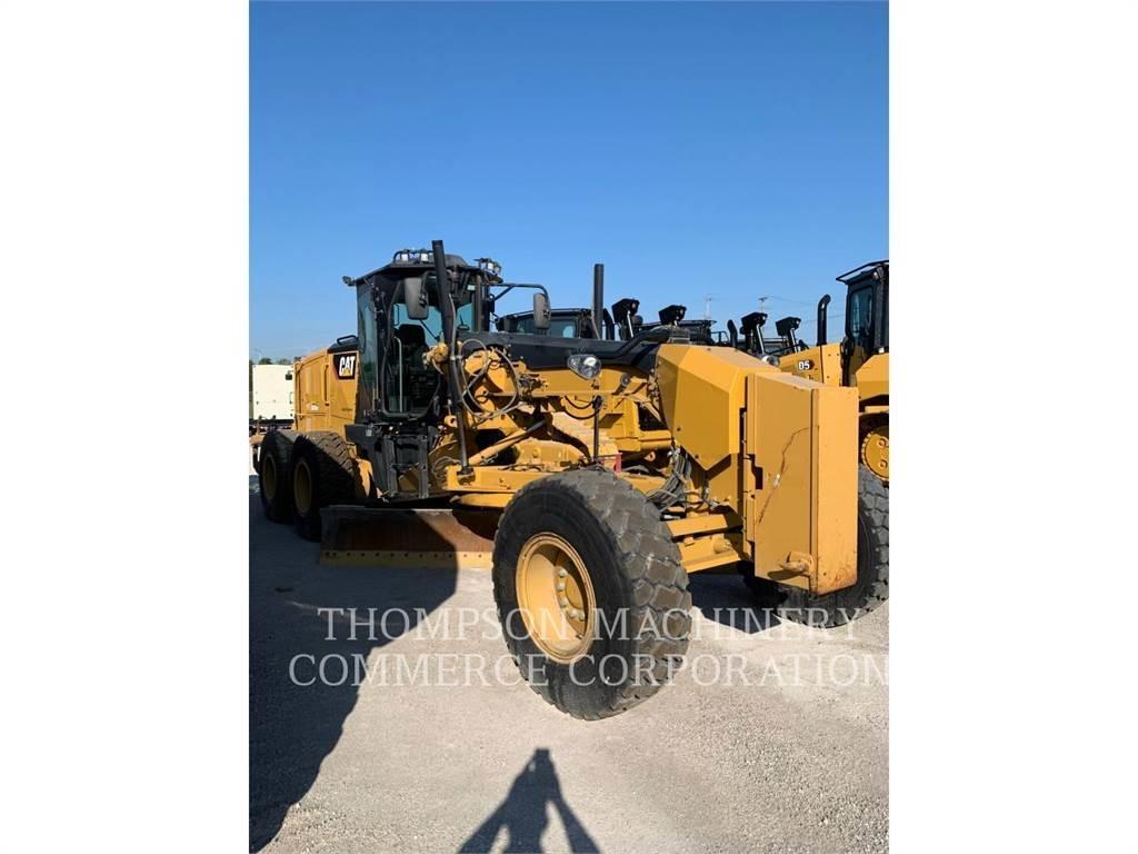 CAT 12M3 Veihøvler