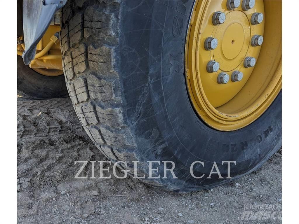 CAT 12M3AWD Veihøvler