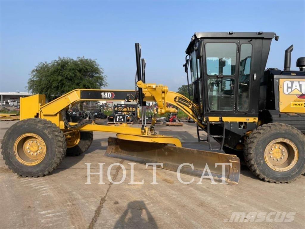 CAT 140 Veihøvler