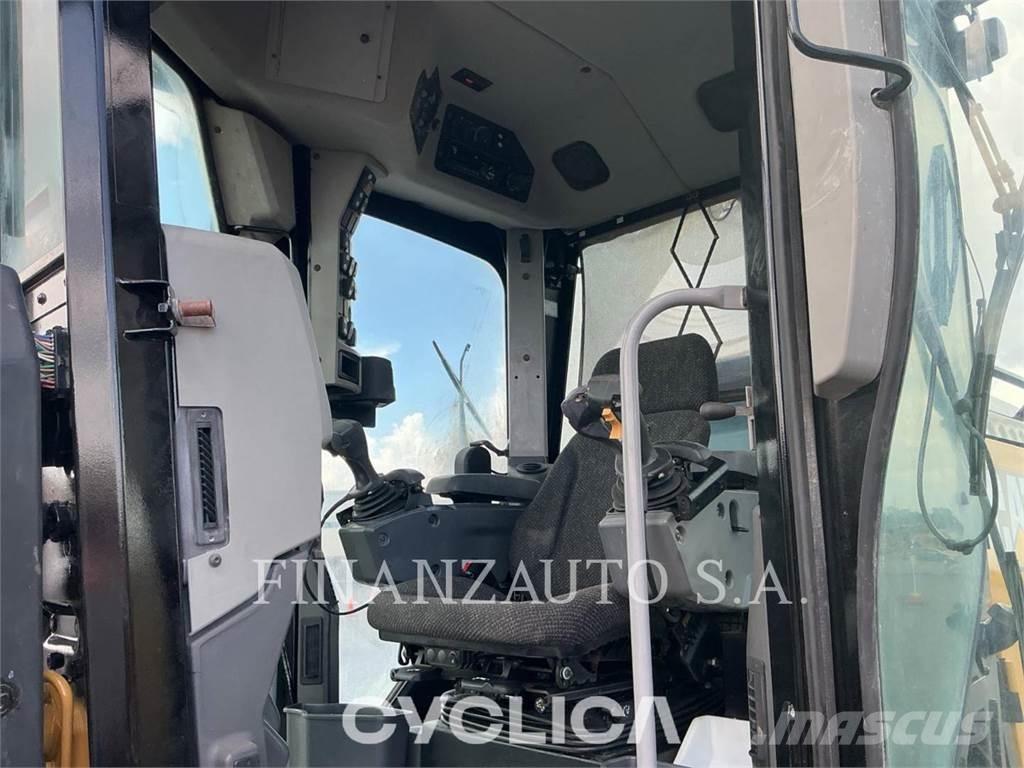 CAT 140-15 Veihøvler