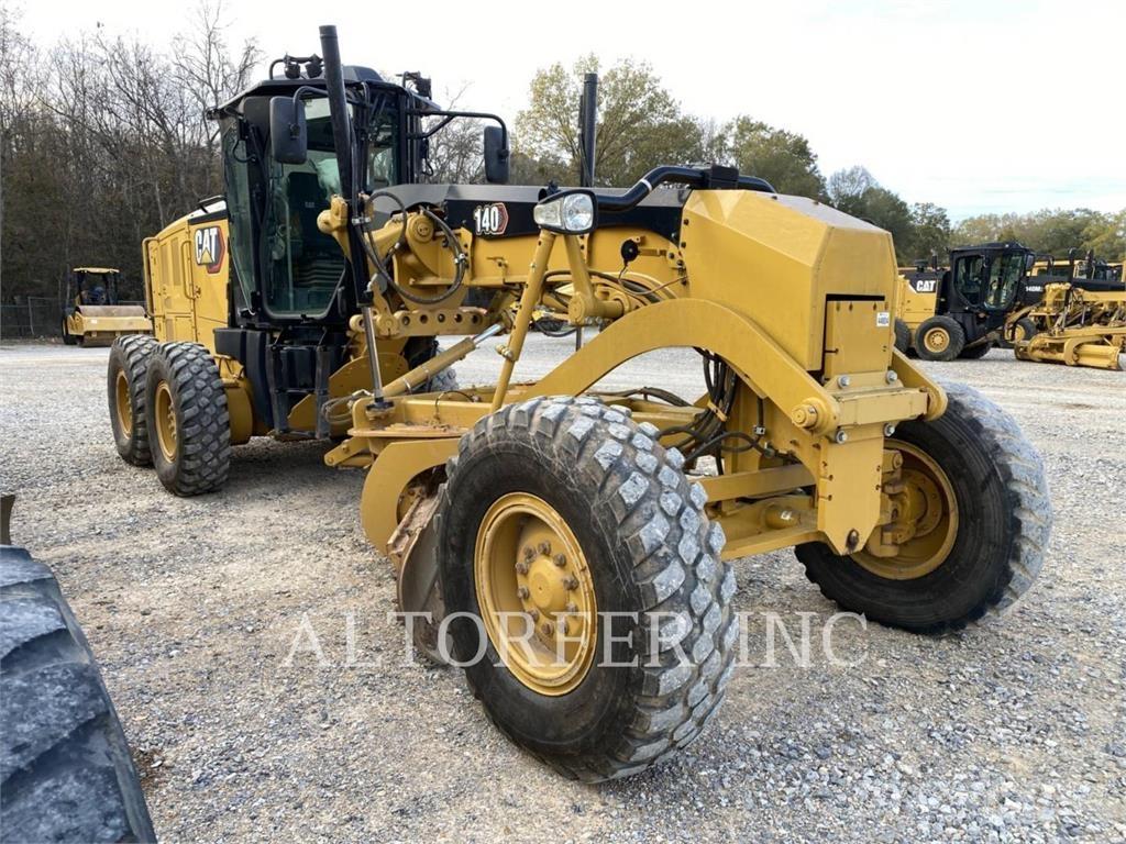 CAT 140-15 Veihøvler