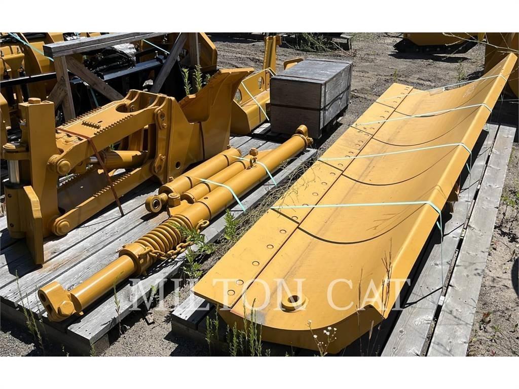 CAT 140 MASTLESS WING Snøfresere