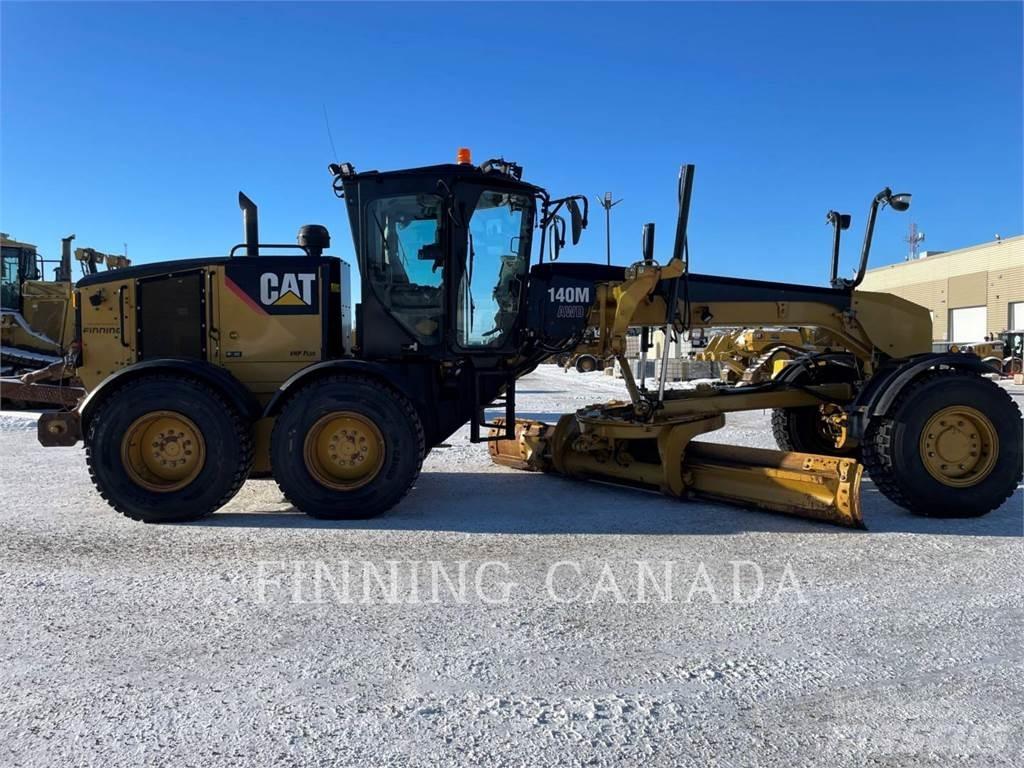 CAT 140M Veihøvler