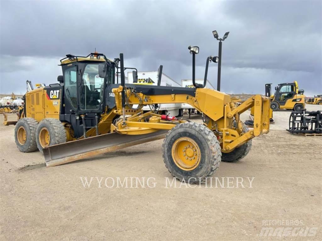 CAT 140M 2 Veihøvler