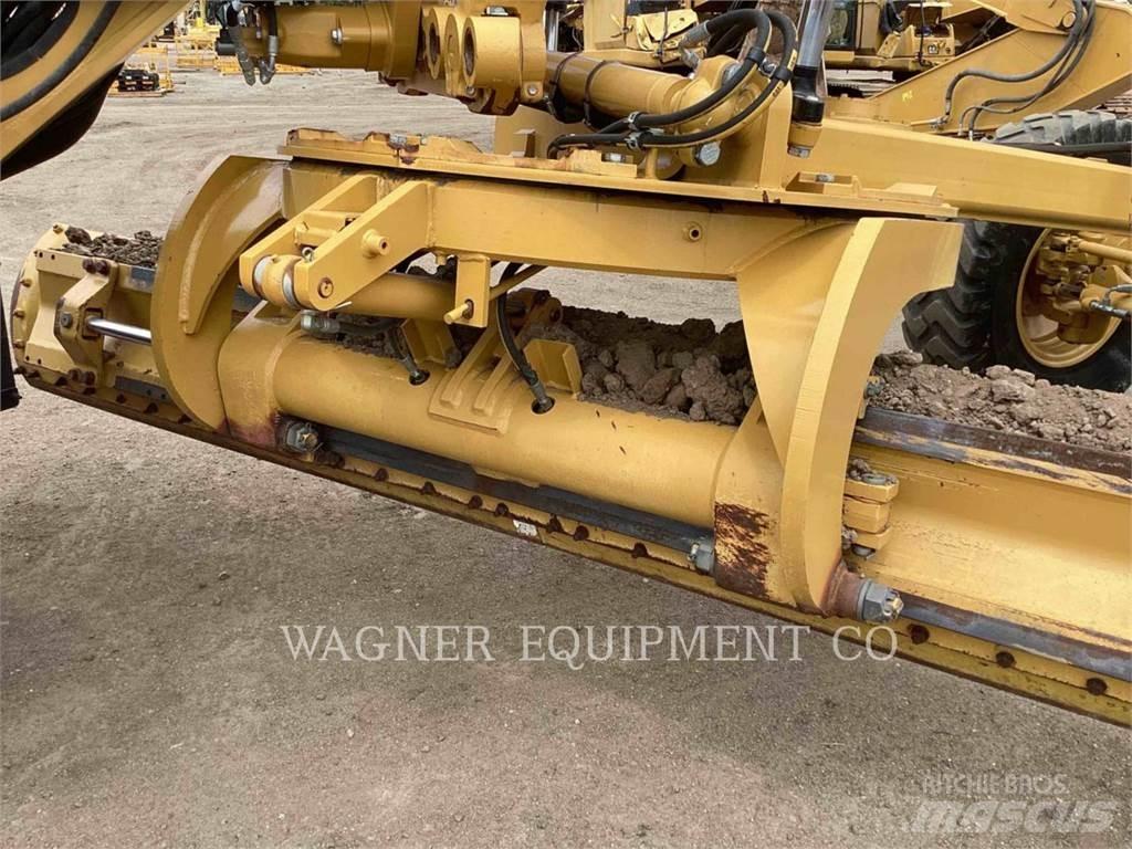 CAT 140M2 Veihøvler