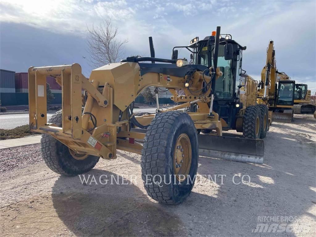CAT 140M2 Veihøvler