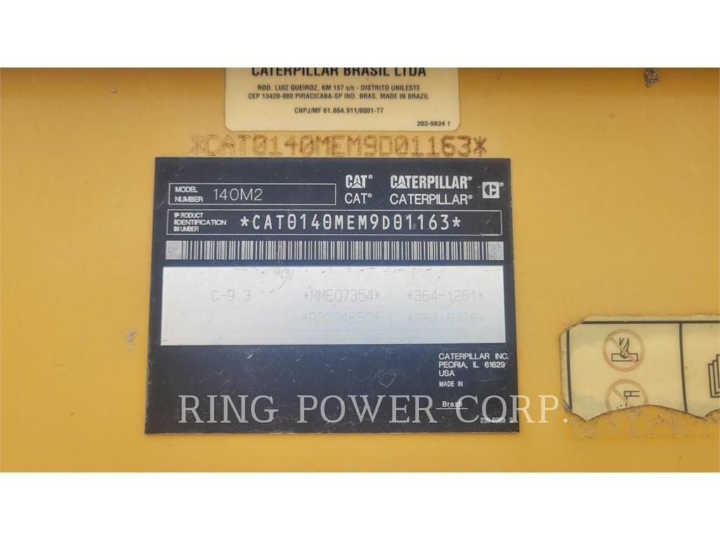 CAT 140M2T4 Veihøvler
