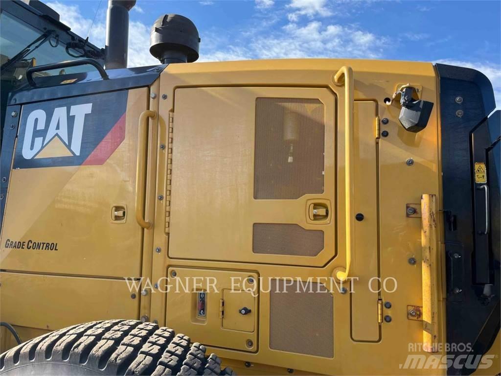 CAT 140M3 AWD Veihøvler