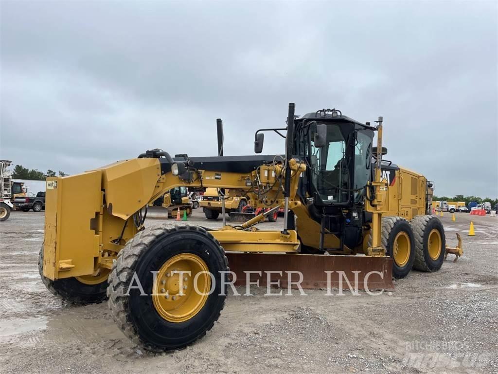 CAT 140M3 R Veihøvler