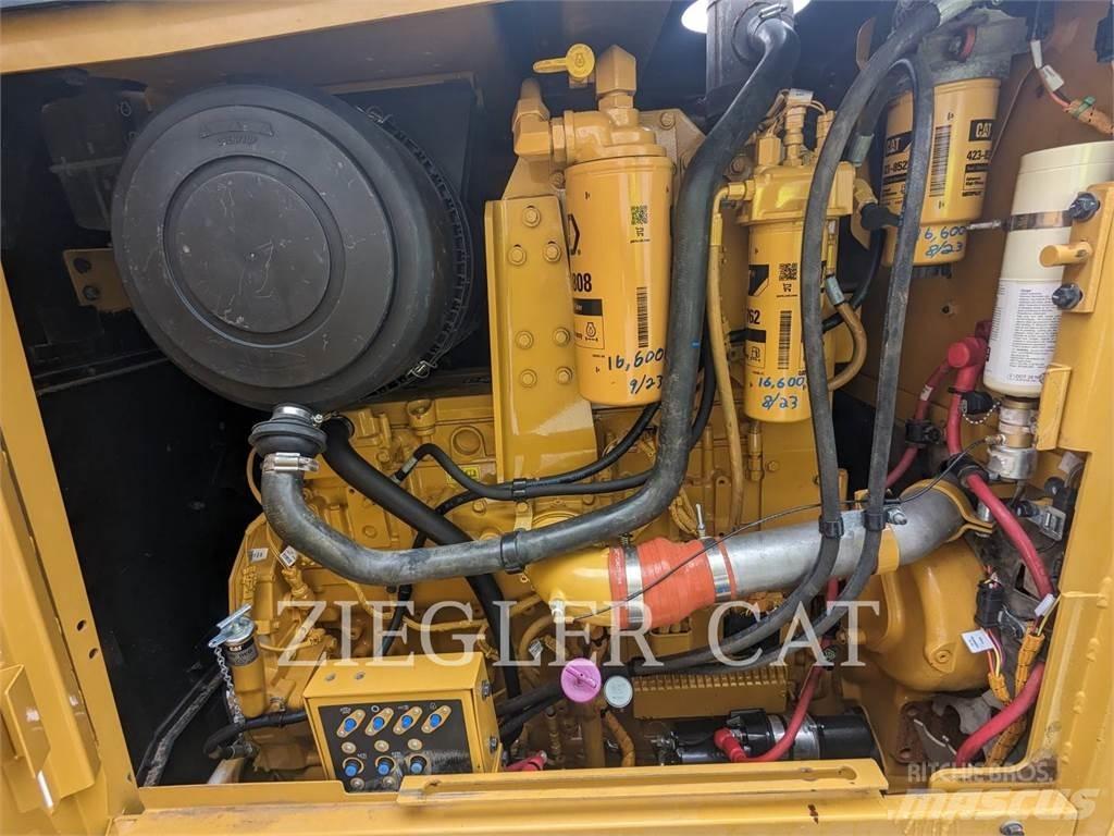 CAT 14M Veihøvler