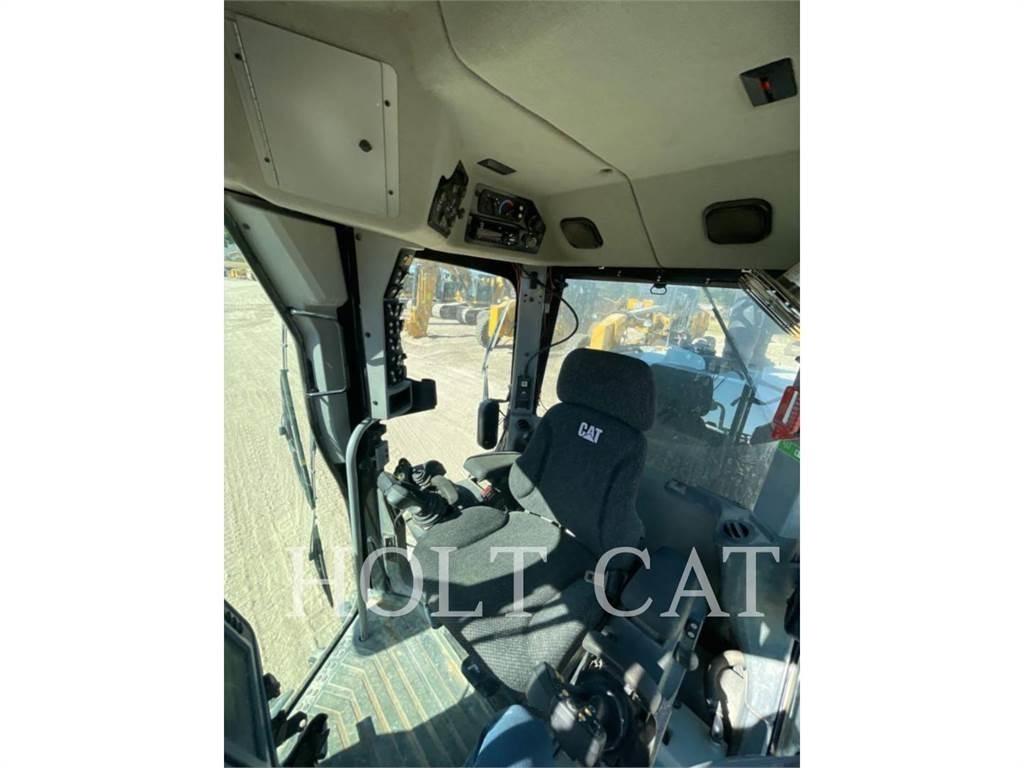 CAT 160M3 Veihøvler