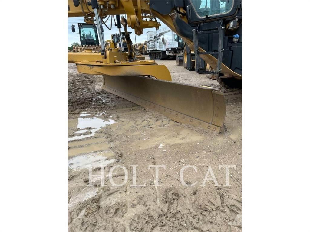 CAT 160M3 Veihøvler
