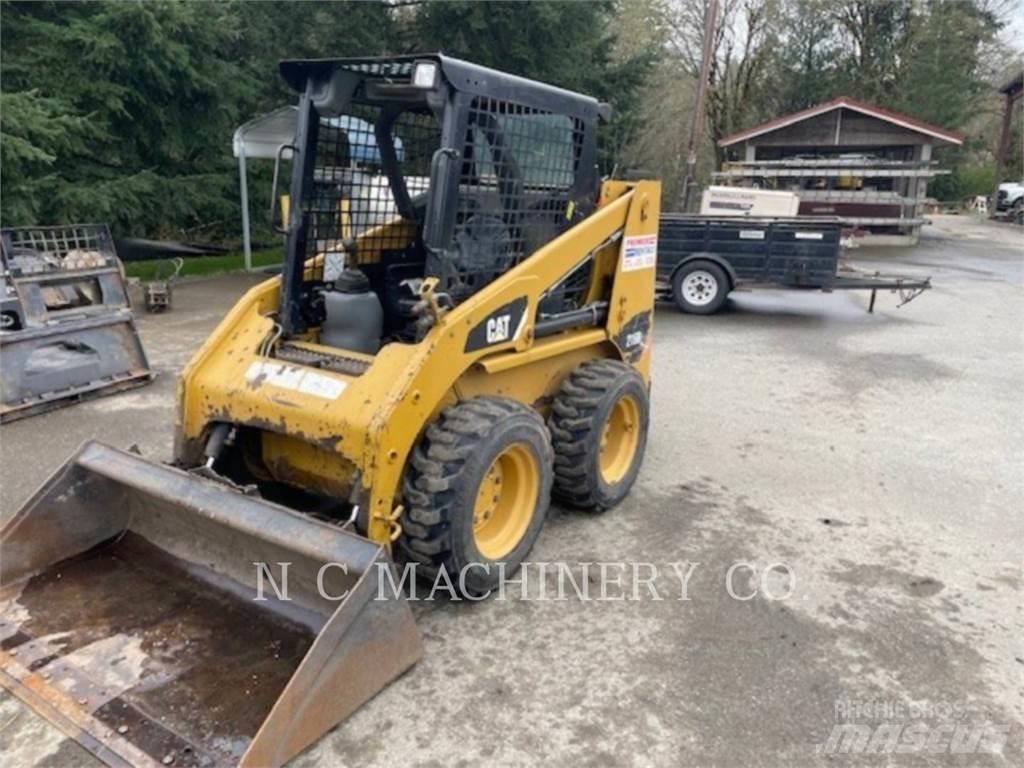 CAT 216B3 CN Kompaktlastere