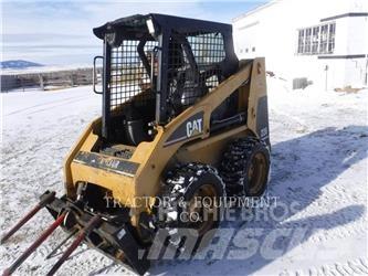 CAT 226 Kompaktlastere