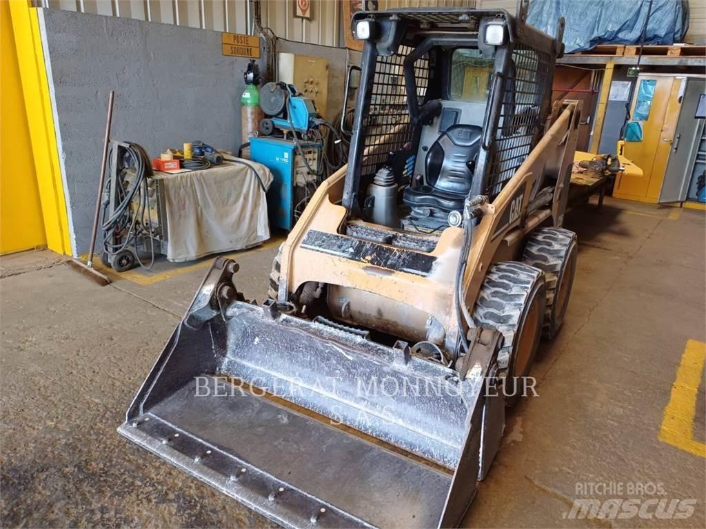 CAT 226 Kompaktlastere