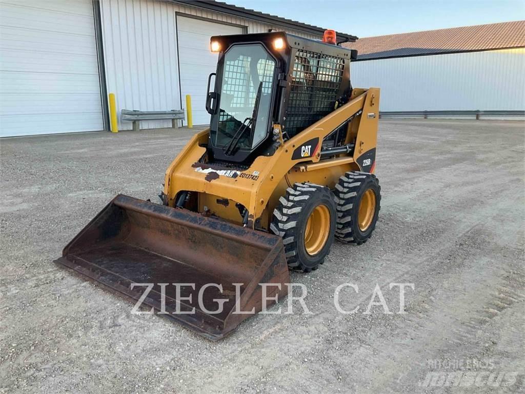CAT 226B3 Kompaktlastere