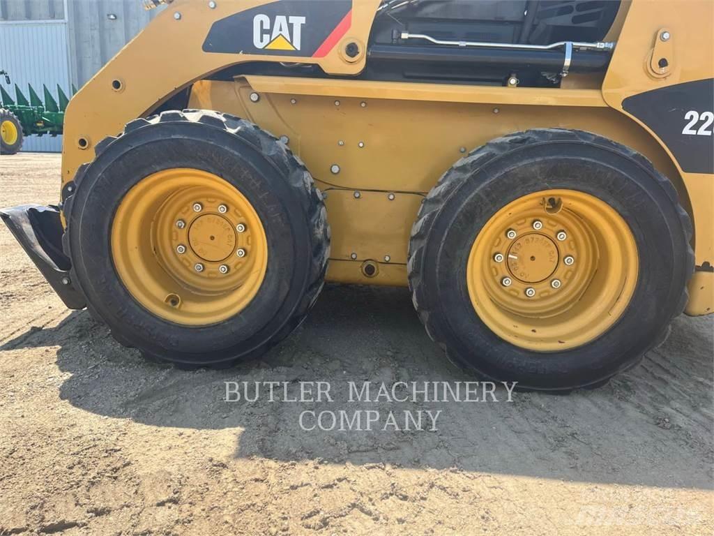 CAT 226B3 C3S2 Kompaktlastere