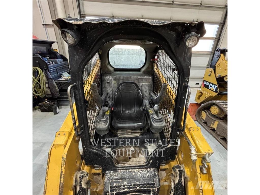 CAT 226D Kompaktlastere