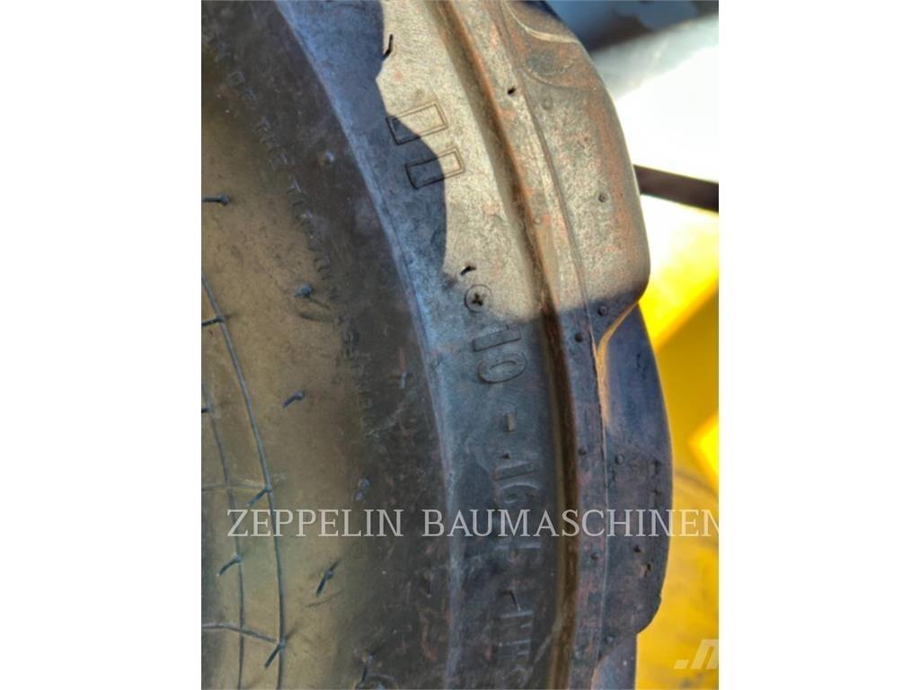 CAT 226D Kompaktlastere