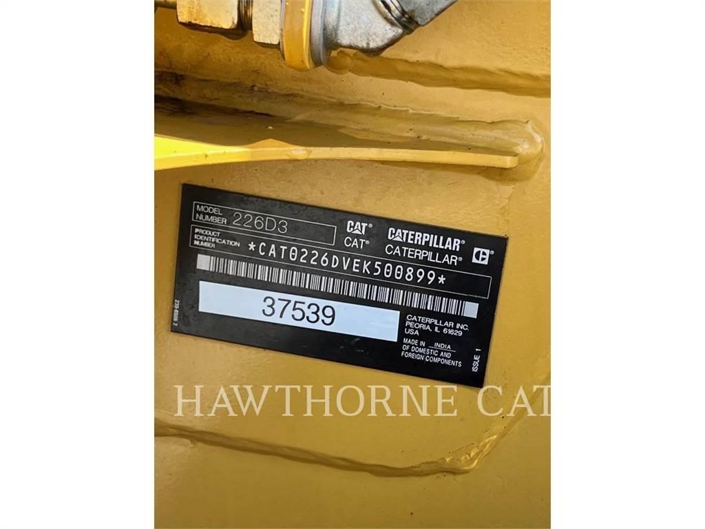 CAT 226D3 Kompaktlastere