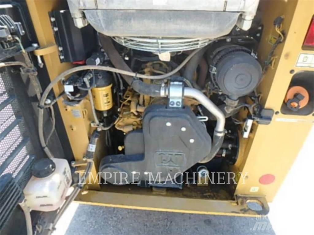 CAT 226D3 Kompaktlastere