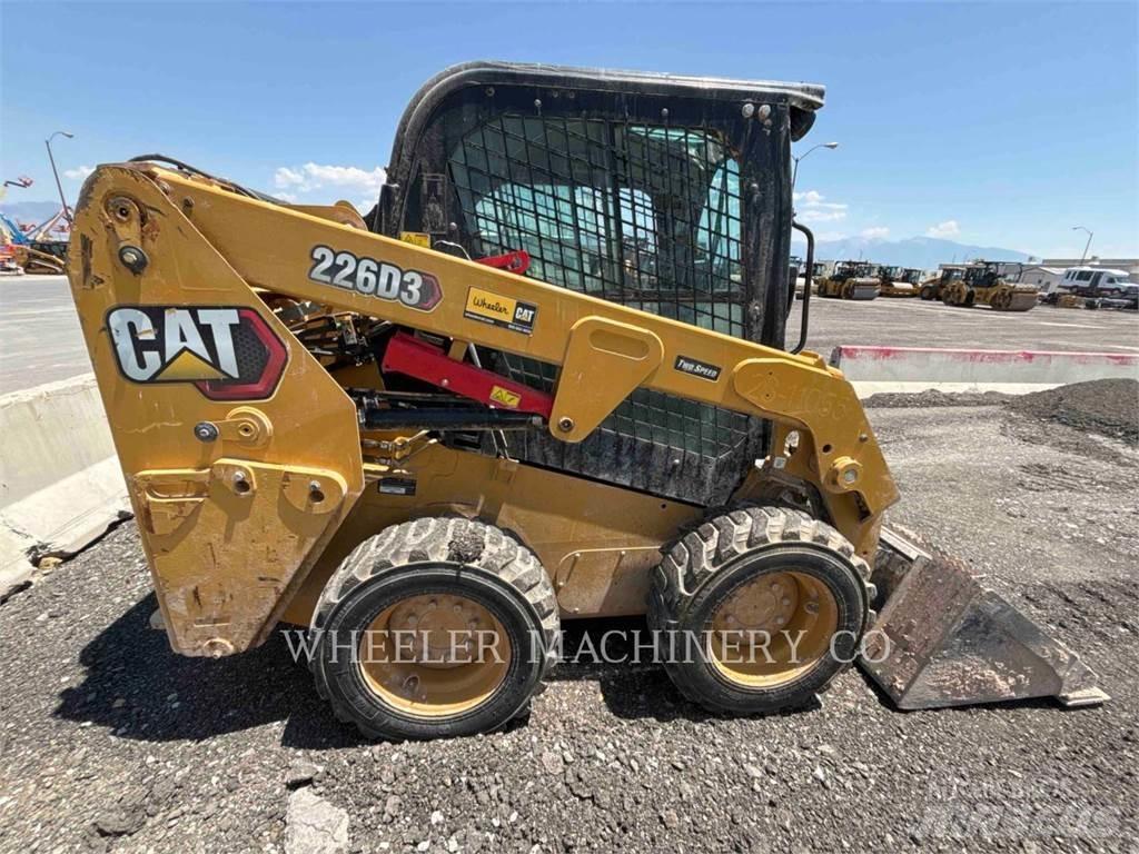 CAT 226D3 C3H2 Kompaktlastere