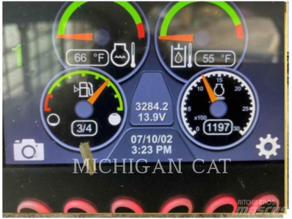 CAT 232D3 A2Q Kompaktlastere