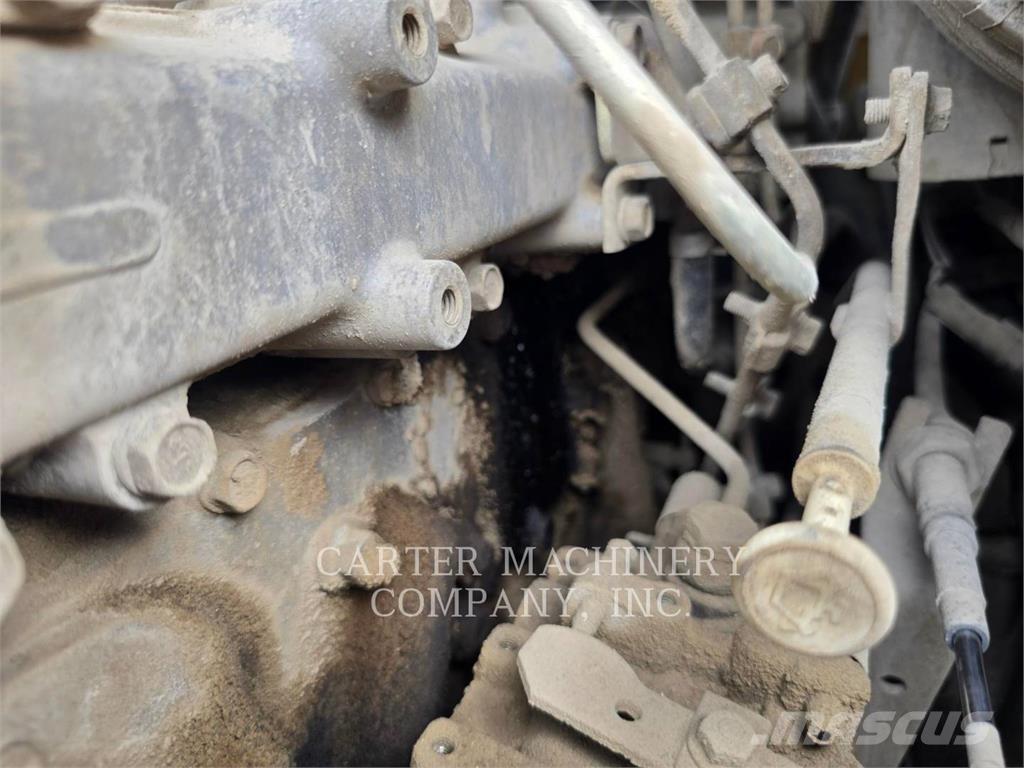 CAT 236B Kompaktlastere