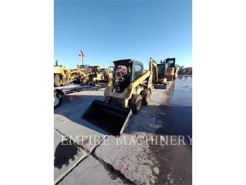 CAT 236D Kompaktlastere
