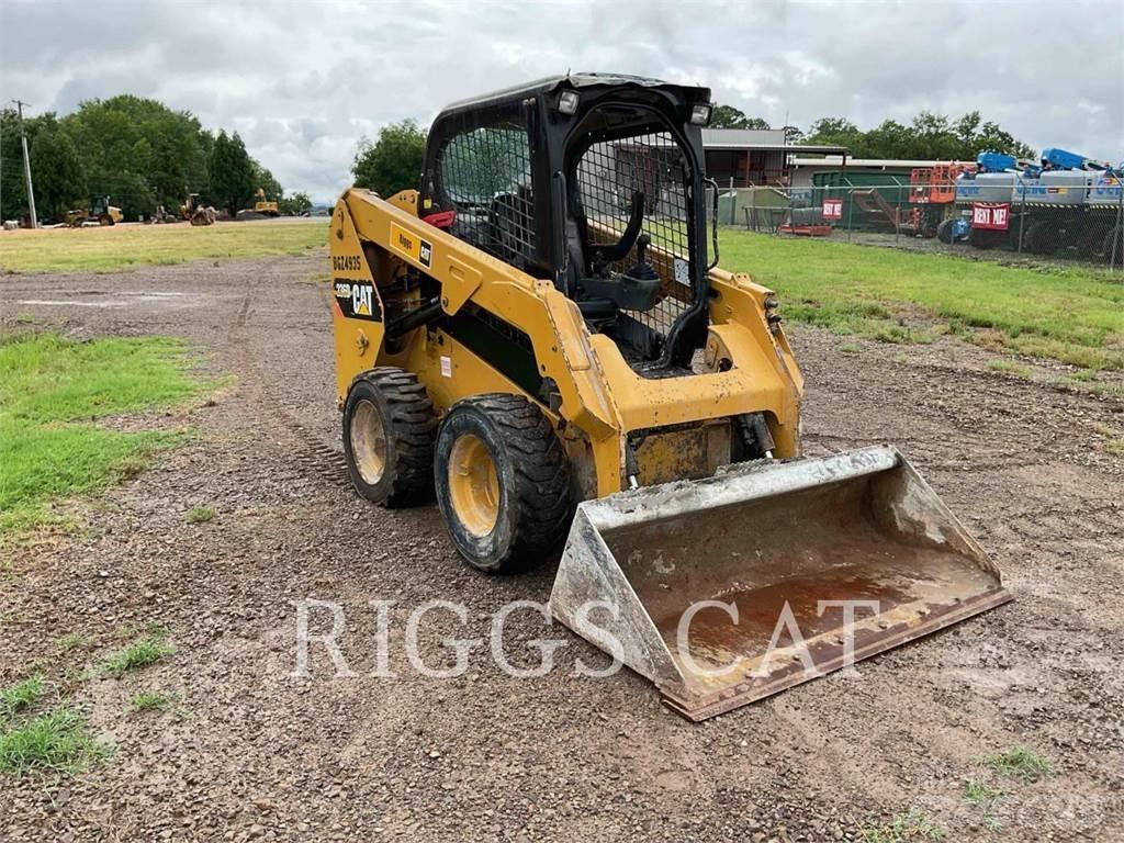 CAT 236D Kompaktlastere
